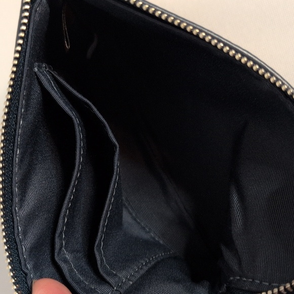 Coach Blue Demin Signature C Jacquard Wristlet NWT - Picture 4 of 5